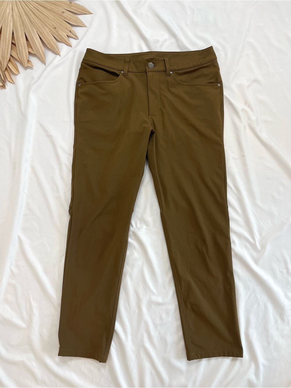 Lululemon Athletica ABC Pant Slim 28" Warpstreme Deep Artifact Brown Pants